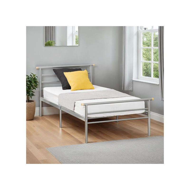 orion--3-bed-silver-7